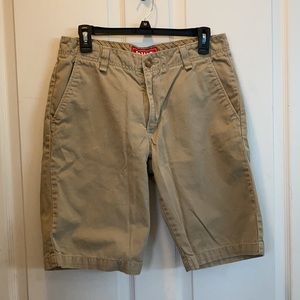 Levii Khaki Shorts